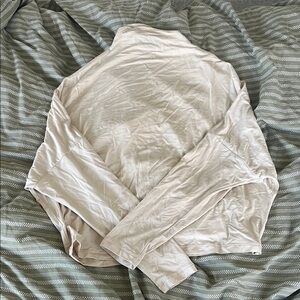 Express Cream Cropped Long Sleeve Top